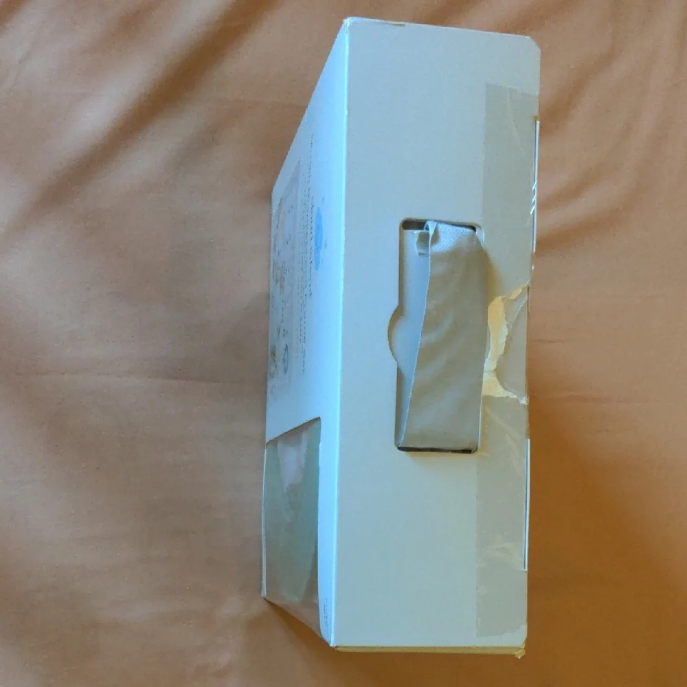 NIB Cloud Island Muslin Blankets and Frame Set for Monthly Milestones - Picture 2 of 2